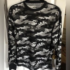 XTek men’s  Black Camouflage Shirt